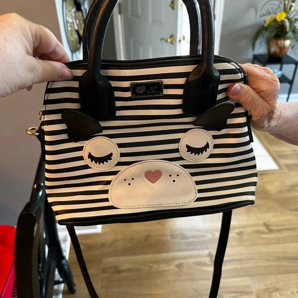 Betsey Johnson Striped Black and White Animal Face Handbag EUC - Picture 1 of 7
